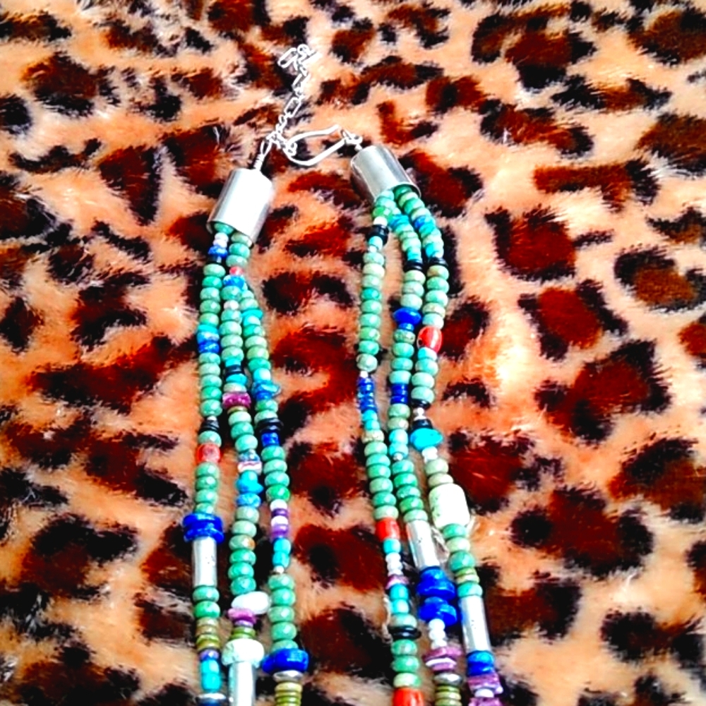 VINTAGE INLAID TURQUOISE PENDENT AND 3 STRAND TORS - Picture 3 of 11